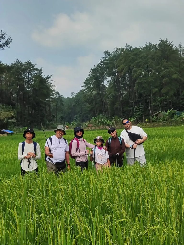 Libuan seru di alam bersama keluarga